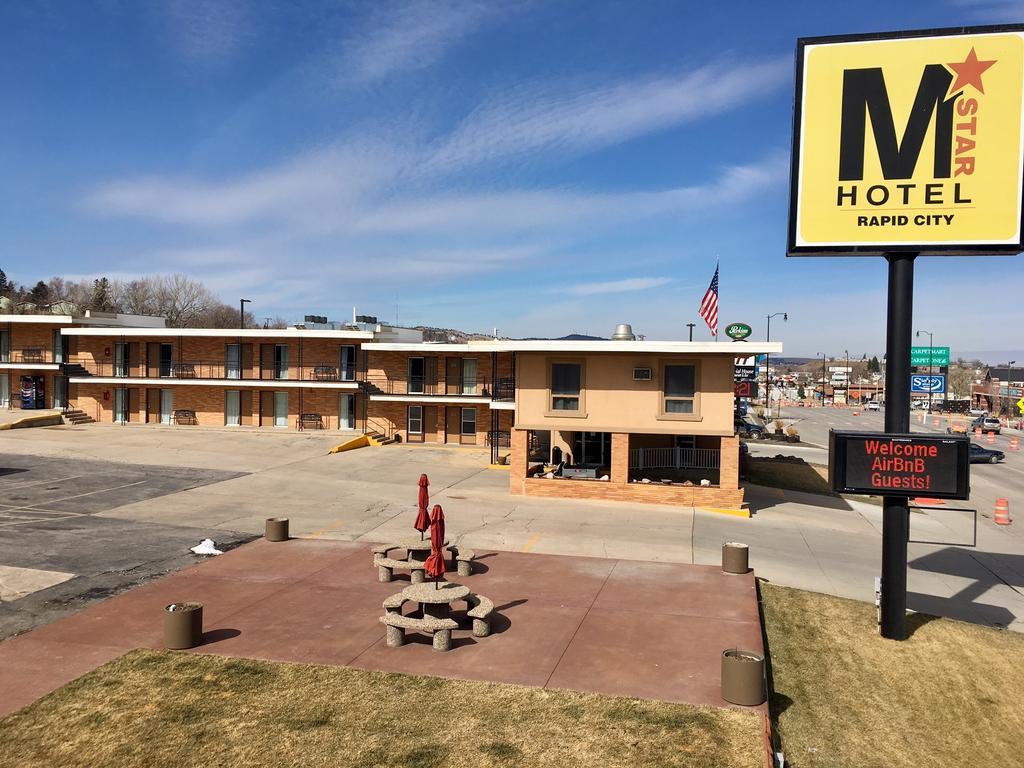 M Star Rapid City Ngoại thất bức ảnh