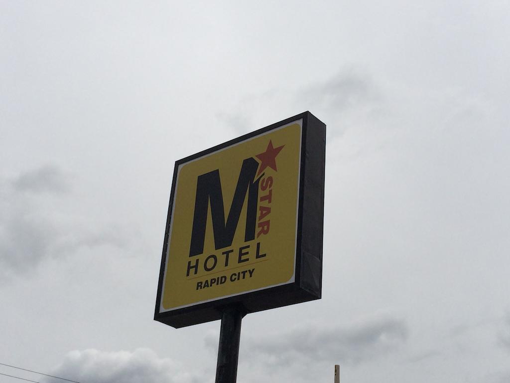 M Star Rapid City Ngoại thất bức ảnh